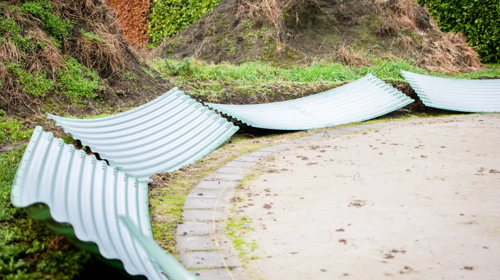 First step in the installation: digging in the basin