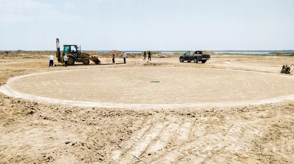 First step in the installation: digging in the basin