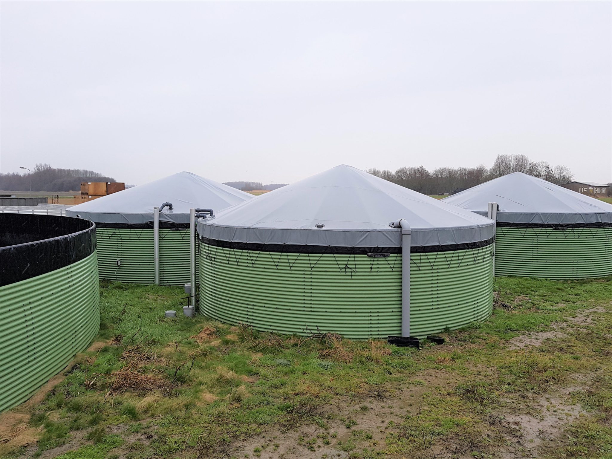 8 facts about the coating of our metal water tanks